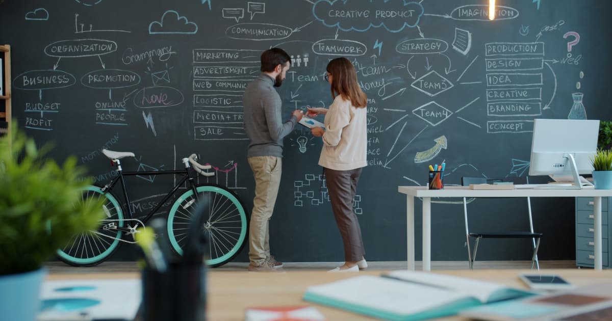 Stuart Piltch Scholarship Opens 2026 Applications for Customer-Focused Entrepreneurs